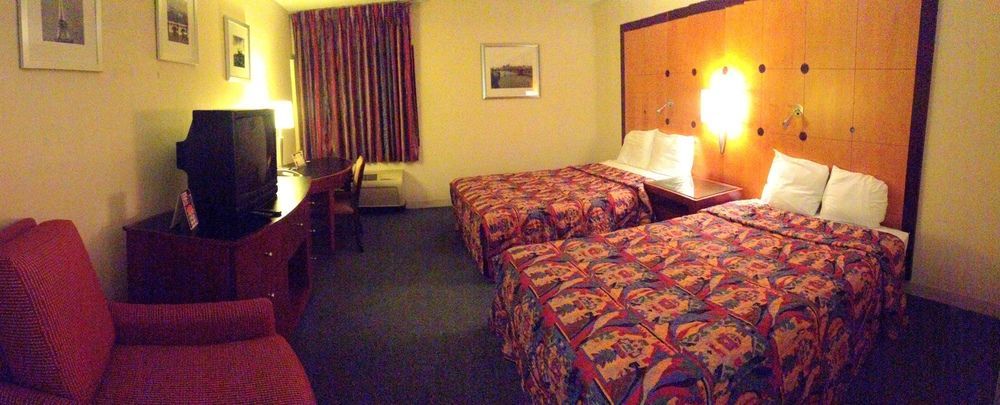 Travelodge By Wyndham بروكلين سنتر المظهر الخارجي الصورة