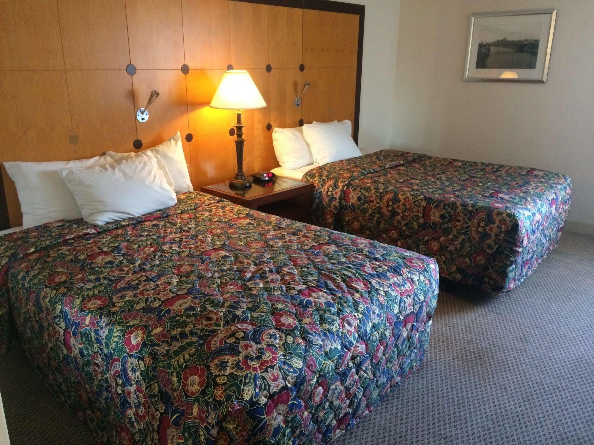 Travelodge By Wyndham بروكلين سنتر المظهر الخارجي الصورة