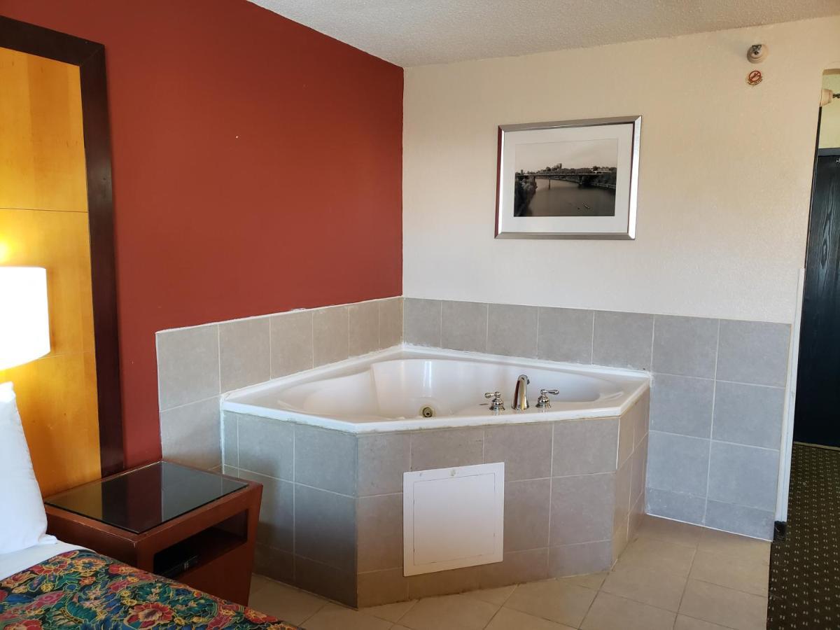 Travelodge By Wyndham بروكلين سنتر المظهر الخارجي الصورة